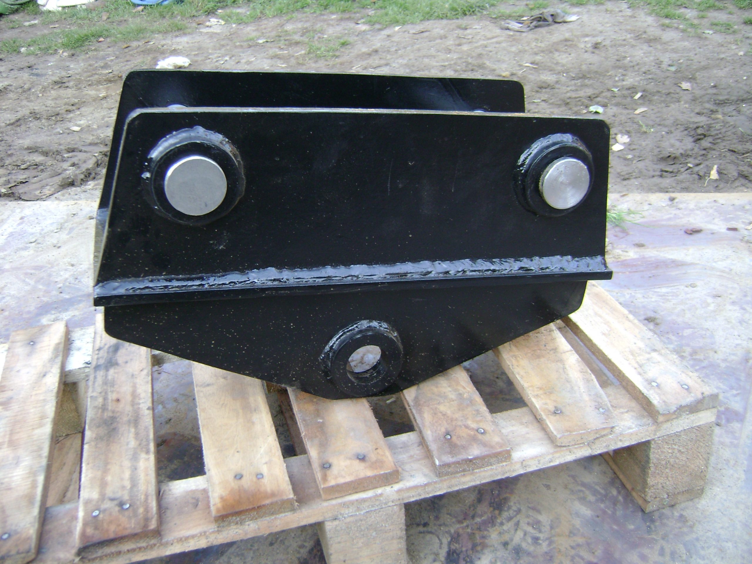 Adaptation platform for vertical drilling rigs