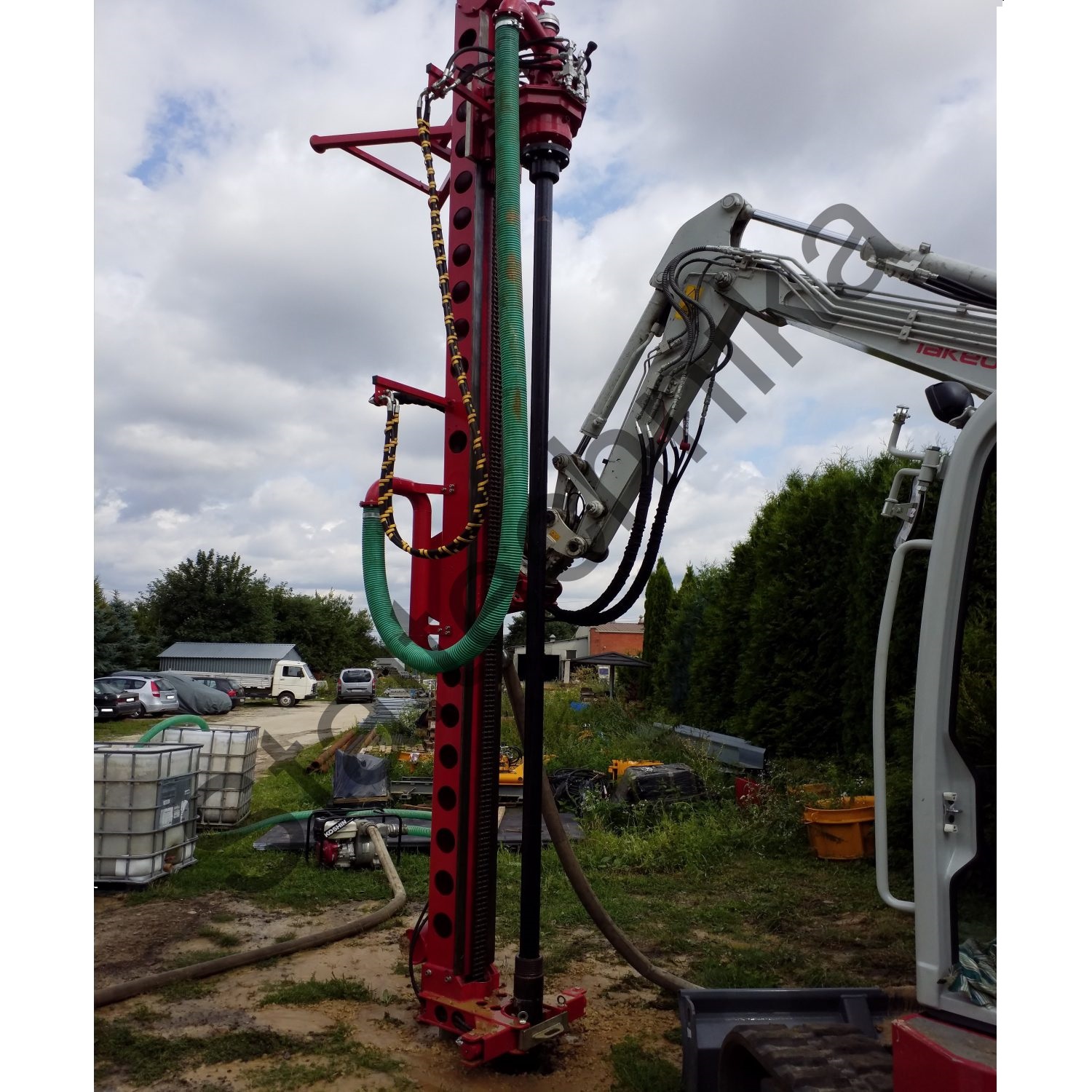 MW 100 P - maszt wiertniczy do igłofiltrów