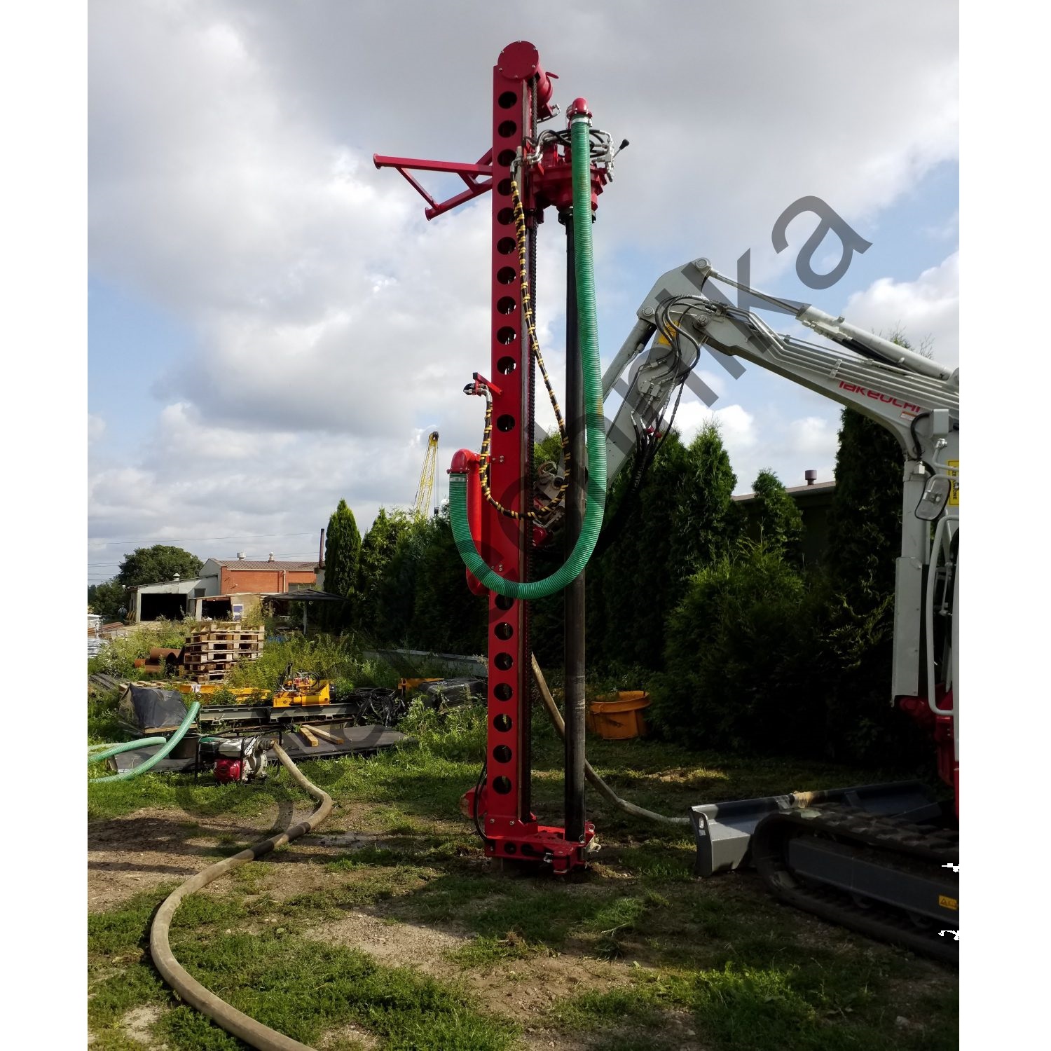 MW100P – maszt wiertniczy do igłofiltrów