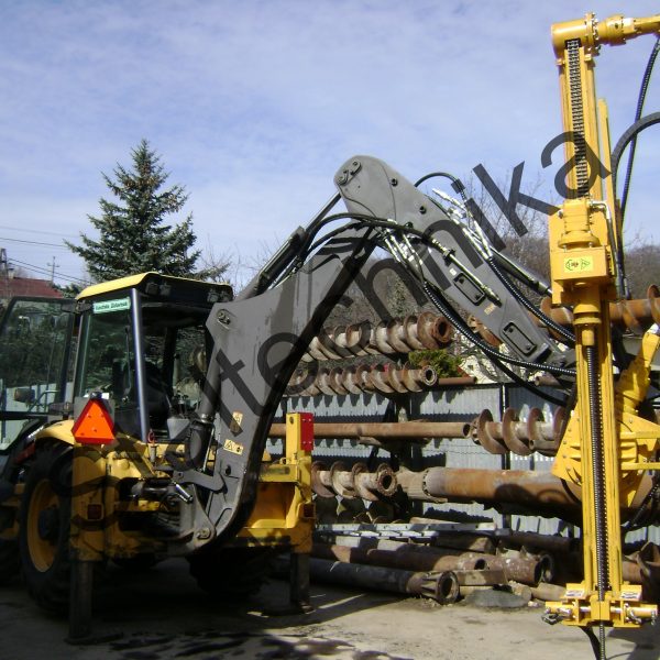 WO-100-maszt wiertniczy do mikropali i kotew