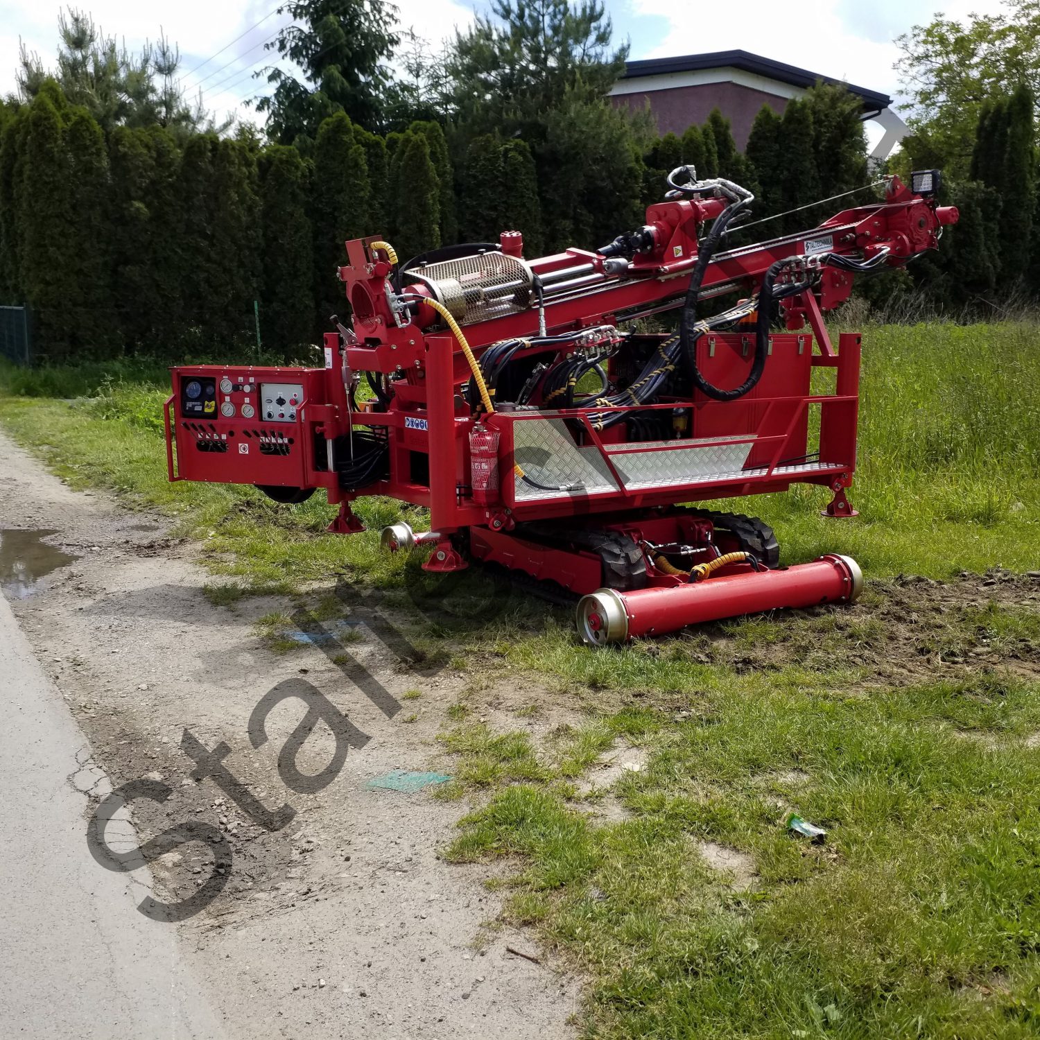 WGG-G na podwoziu gąsienicowym - Wiertnica geotechniczna WGG-G na podwoziu gąsienicowym