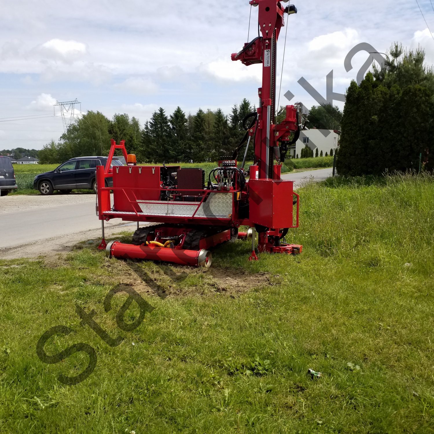 WGG-G na podwoziu gąsienicowym - Wiertnica geotechniczna WGG-G na podwoziu gąsienicowym