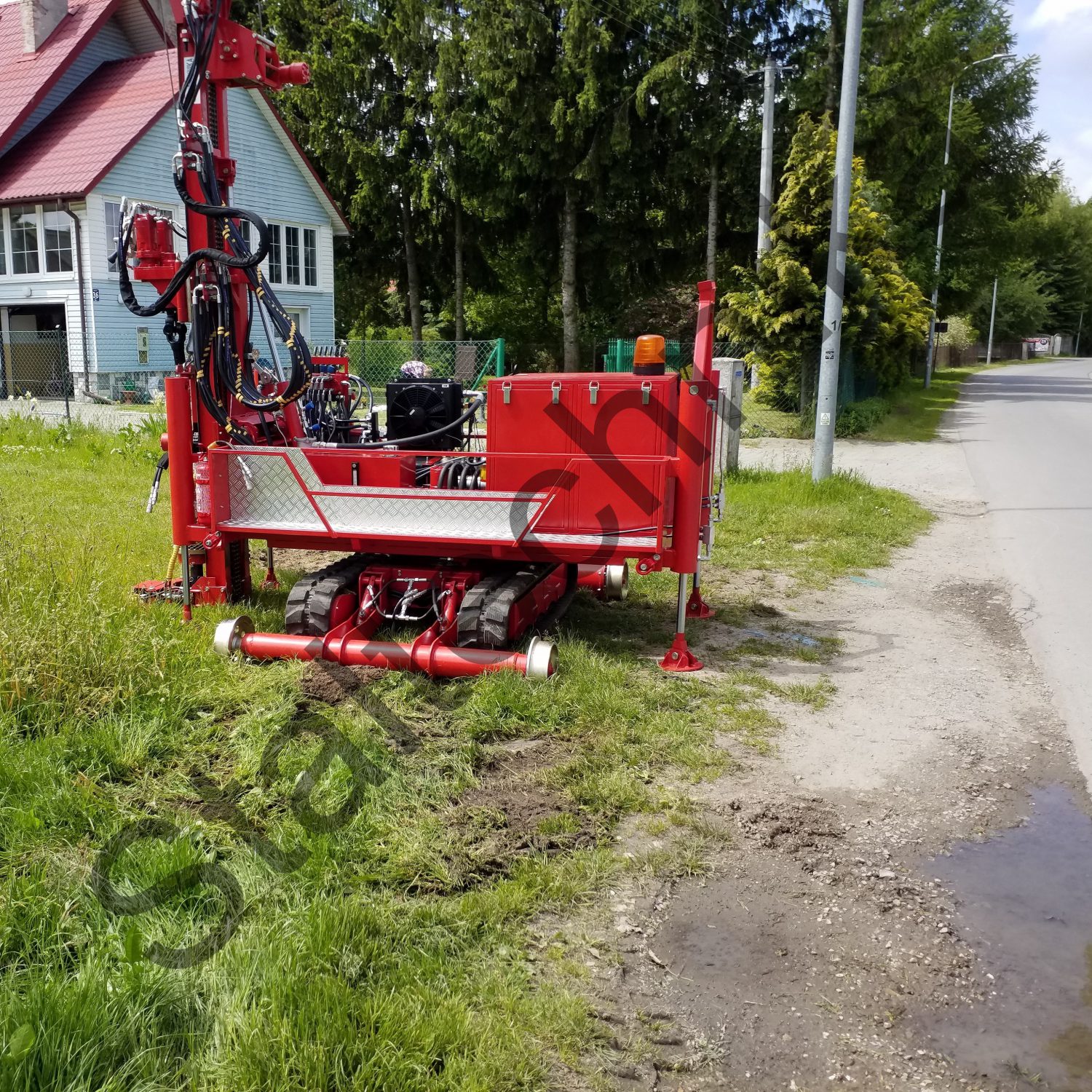 WGG-G na podwoziu gąsienicowym - Wiertnica geotechniczna WGG-G na podwoziu gąsienicowym