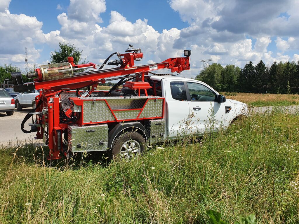 wiertnica na pojeżdzie geotechniczna